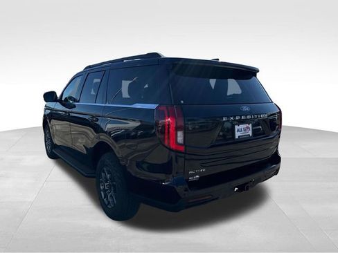 New 2026 Ford Expedition Active image 6