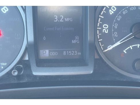 Used 2019 Toyota Tacoma TRD Off-Road w/ Technology Package RWD image 40
