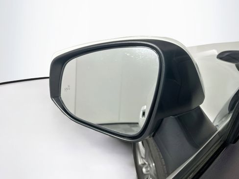 Used 2024 Toyota RAV4 XLE FWD image 16