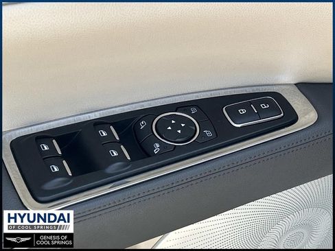 Used 2018 Lincoln Continental Reserve w/ Rear-seat Package AWD/4WD image 19