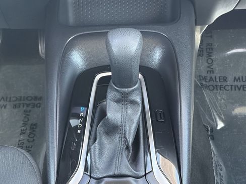 Certified 2025 Toyota Corolla LE FWD image 29
