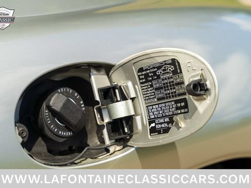 Used 2002 Porsche 911 Carrera RWD image 50