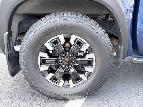 Used 2022 Nissan Frontier PRO-4X image 32