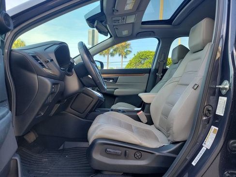 Used 2017 Honda CR-V Touring image 24
