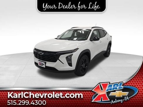 New 2026 Chevrolet Trax LT w/ Driver Confidence Package FWD image 1