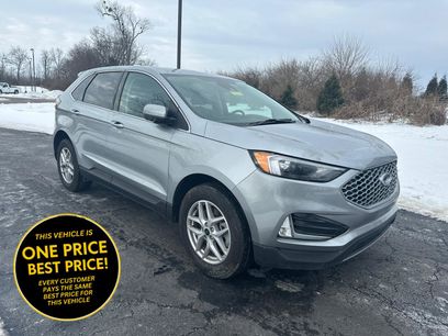Used 2024 Ford Edge SEL w/ Convenience Package