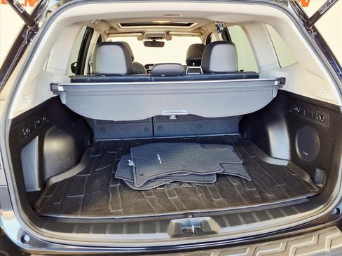 Used 2021 Subaru Forester Limited image 9