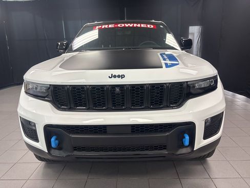Used 2024 Jeep Grand Cherokee Trailhawk w/ Luxury Tech Group III image 10
