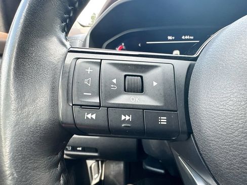 Certified 2023 Nissan Rogue Platinum w/ Platinum Premium Package AWD/4WD image 13