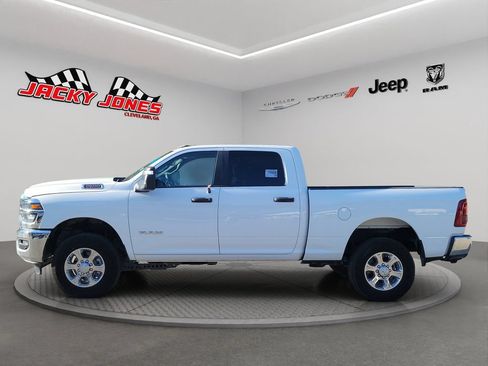 Used 2025 RAM 2500 Lone Star AWD/4WD image 2