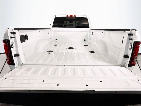 Used 2026 RAM 3500 Tradesman AWD/4WD image 17
