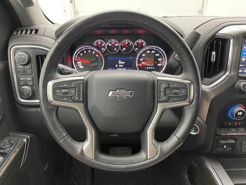 Used 2021 Chevrolet Silverado 1500 LT Trail Boss w/ Convenience Package II AWD/4WD image 18