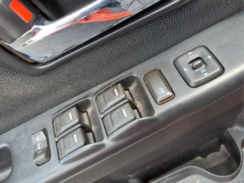 Used 2008 Chevrolet Colorado LT w/ LT Preferred Equipment Group AWD/4WD image 17