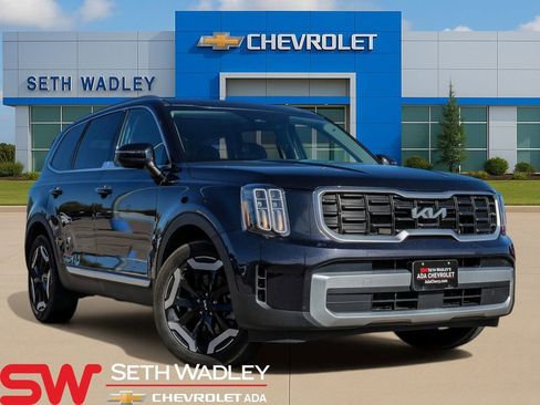 Used 2025 Kia Telluride S FWD image 1