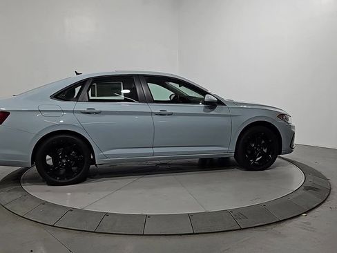 New 2026 Volkswagen Jetta SE image 6