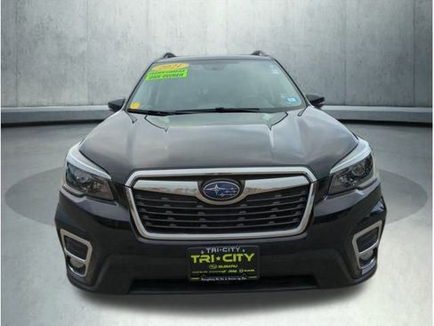 Used 2021 Subaru Forester Limited image 10