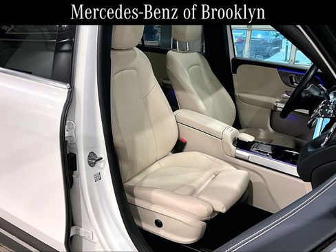 Certified 2023 Mercedes-Benz GLB 250 4MATIC image 8