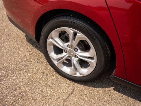 Used 2025 Honda Accord LX image 10