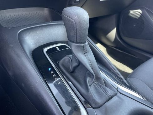 Used 2025 Toyota Corolla LE FWD image 21