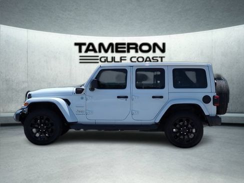 Used 2023 Jeep Wrangler Unlimited Sahara w/ Cold Weather Group AWD/4WD image 2