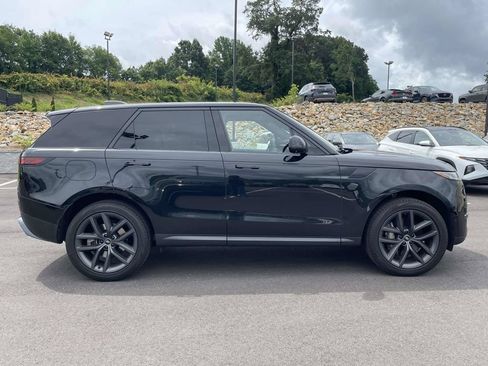 Used 2024 Land Rover Range Rover Sport SE AWD/4WD image 2