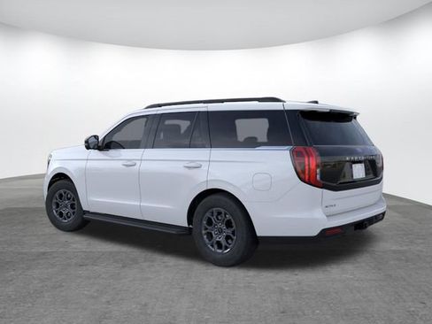 New 2026 Ford Expedition Active RWD image 4