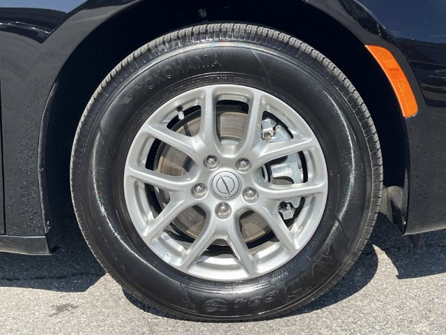 Certified 2026 Chrysler Pacifica Select FWD image 11