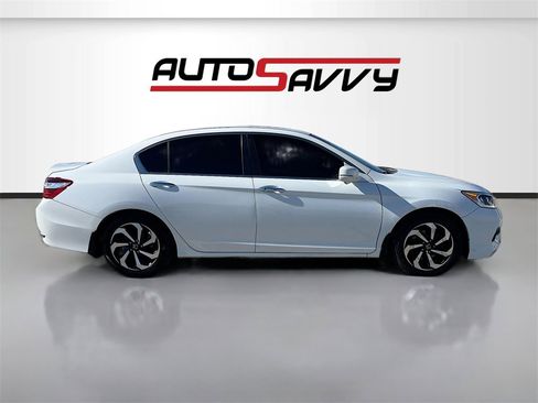 Used 2016 Honda Accord EX-L image 8