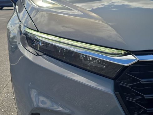 Certified 2024 Honda CR-V LX image 7