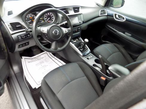 Used 2017 Nissan Sentra SR Turbo image 21