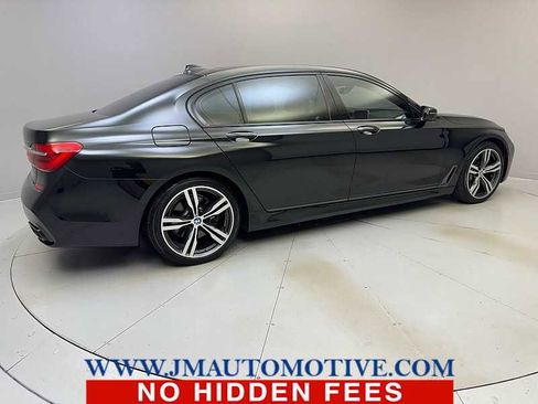Used 2019 BMW 740i image 5