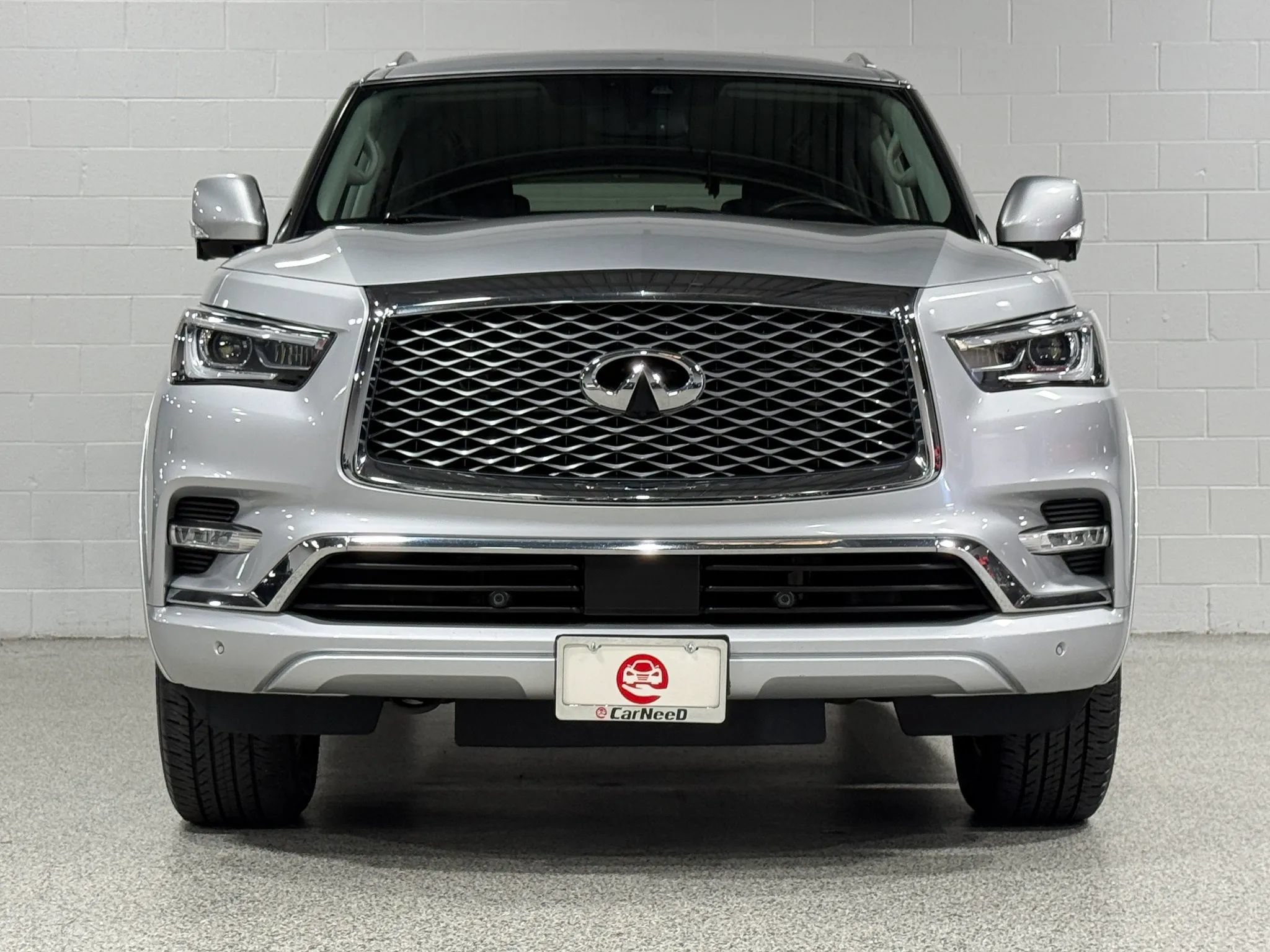 Used 2019 INFINITI QX80 Luxe w/ Proassist Package AWD/4WD image 3