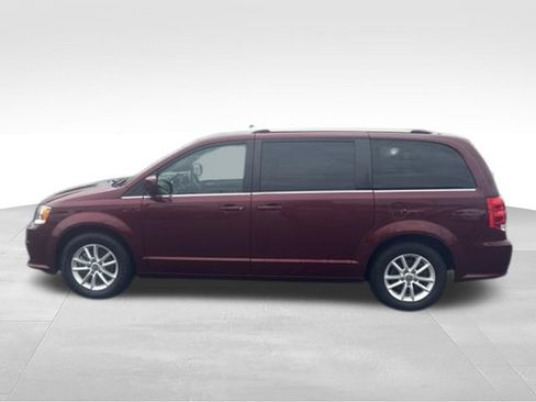 Used 2019 Dodge Grand Caravan SXT FWD image 5