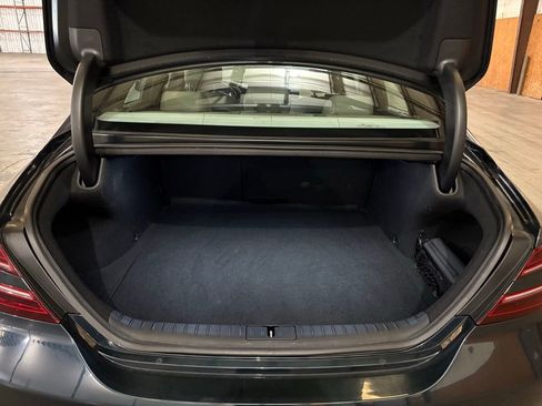 Used 2023 Genesis G70 2.0T image 13