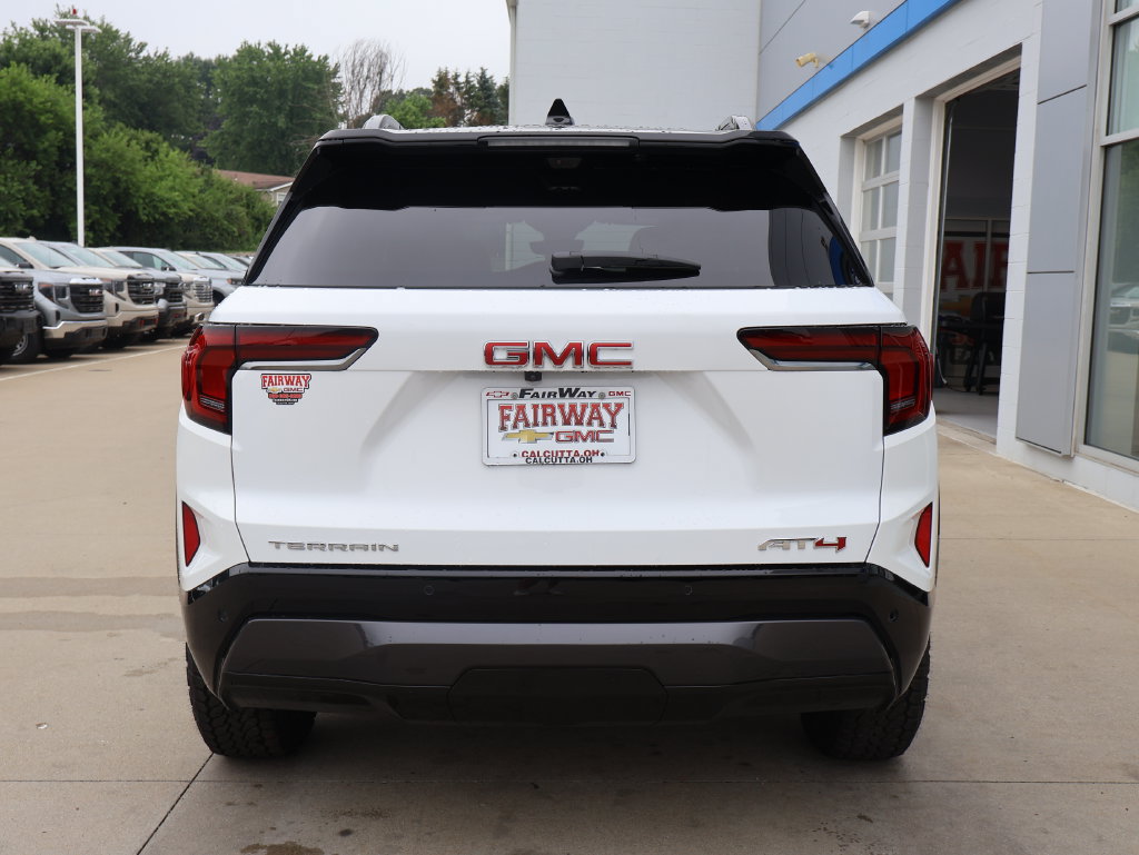 New 2027 GMC Terrain AT4 w/ Convenience Package III AWD/4WD image 9