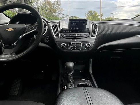 Used 2024 Chevrolet Malibu LT image 6