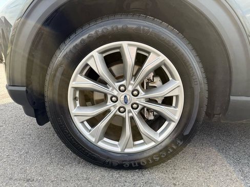 Used 2023 Ford Explorer XLT w/ Equipment Group 202A RWD image 46
