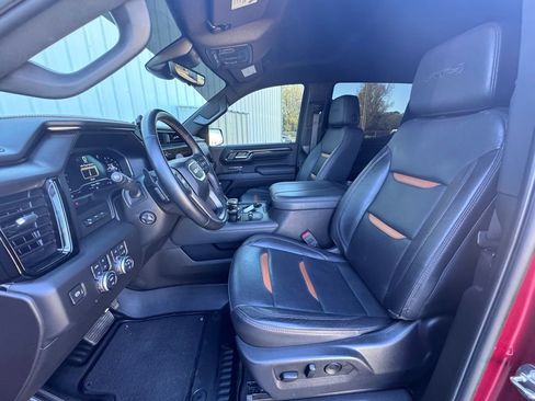 Used 2024 GMC Sierra 1500 AT4 w/ Technology Package image 8