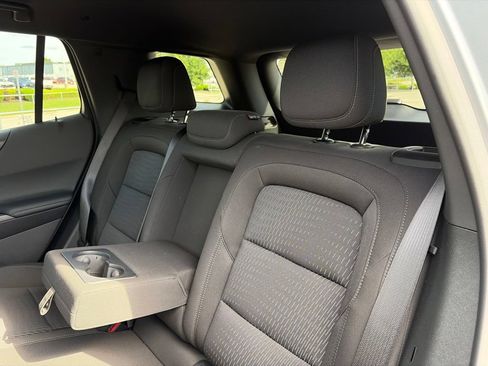 Used 2026 Chevrolet Equinox LT FWD image 39