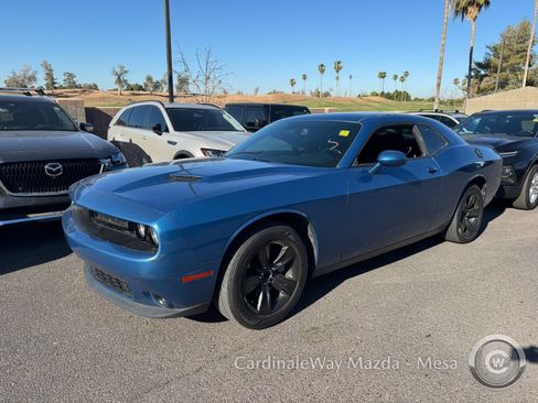 Used 2020 Dodge Challenger SXT w/ Blacktop Package RWD image 7