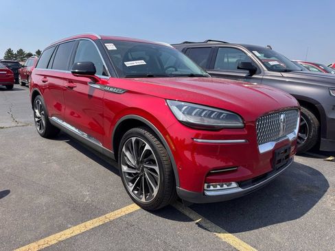 Used 2021 Lincoln Aviator Reserve w/ Equipment Group 201A AWD/4WD image 2