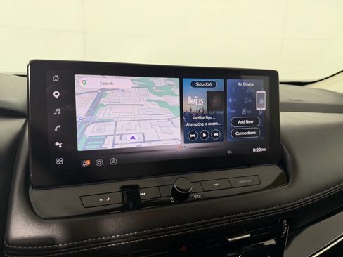 Used 2024 Nissan Rogue SL AWD/4WD image 16