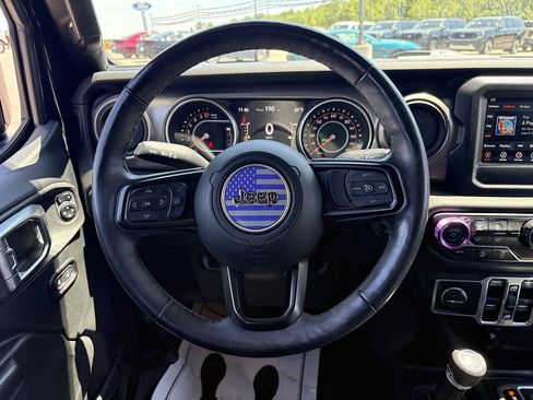 Used 2018 Jeep Wrangler Unlimited Sport S AWD/4WD image 24