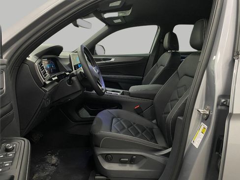 New 2026 Volkswagen Atlas Cross Sport SE image 28