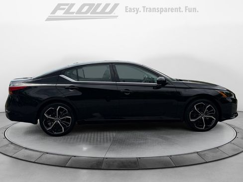 New 2026 Nissan Altima 2.5 SR FWD image 8