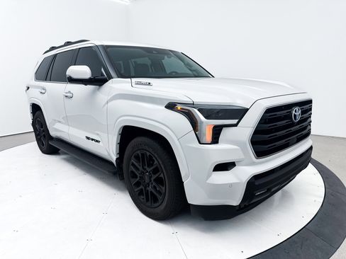 Used 2024 Toyota Sequoia SR5 w/ SR5 Premium Package image 27