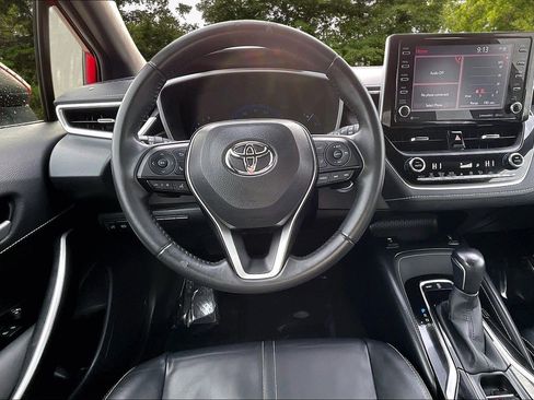 Used 2022 Toyota Corolla XSE image 8