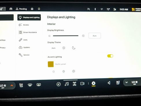 Used 2022 Rivian R1T Adventure image 23