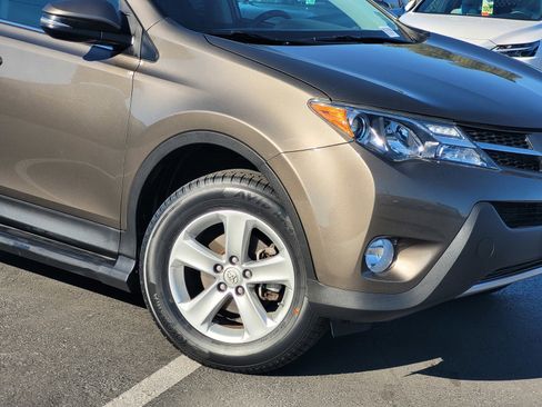 Used 2014 Toyota RAV4 XLE image 9