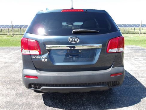 Used 2011 Kia Sorento LX FWD image 40